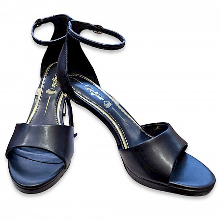 Buffalo Ronja Highheel Sandalette in schwarz. Buffalo Ronja Highheel Sandalette in schwarz.