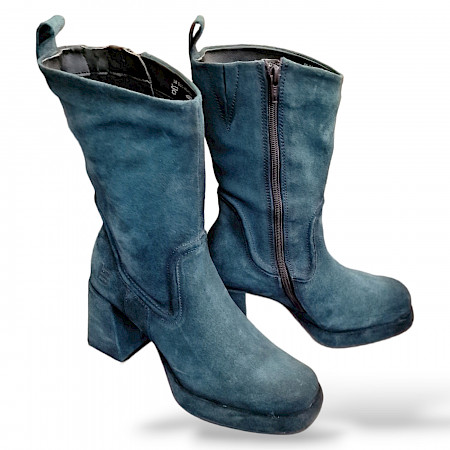 Bugatti Anissa Evo H23 in dunkelblau D. Stiefelette. Klicke einfach auf diesem Link und wir zeigen Dir hier die anderen Modelle aus den 70ern ;-) Bugatti Anissa Evo H23 in dunkelblau D. Stiefelette. Klicke einfach auf diesem Link und wir zeigen Dir hier die anderen Modelle aus den 70ern ;-)