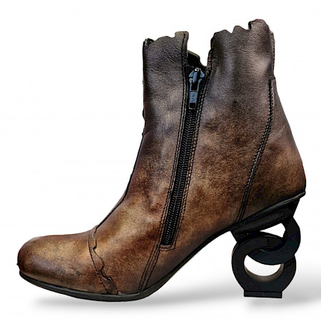 Papucei Cressida in copper D.Stiefelette H23. hier zeigen wir Dir weitere Modelle von Papucei, die wir für Dich in unserem Sortiment haben. Papucei Cressida in copper D.Stiefelette H23. hier zeigen wir Dir weitere Modelle von Papucei, die wir für Dich in unserem Sortiment haben.