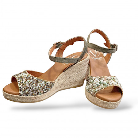 Viguera 2153 in grün D.Plateau Sandalette S24. kassedy.de , oldenburg KI Viguera 2153 in grün D.Plateau Sandalette S24. kassedy.de , oldenburg KI