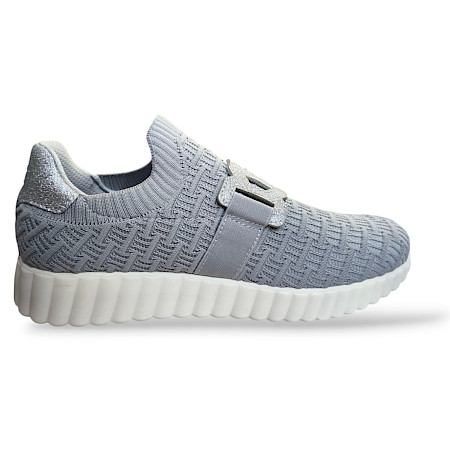 TT Bagatt, TT Bagatt AI6, Bagatt Slipper Damen, Slipper hellgrau silber, Damen Slipper modern, Bagatt Schuhe kaufen, Kassedy Schuhe, bequeme Damen Slipper, Slipper mit Silber Details, TT Bagatt... TT Bagatt, TT Bagatt AI6, Bagatt Slipper Damen, Slipper hellgrau silber, Damen Slipper modern, Bagatt Schuhe kaufen, Kassedy Schuhe, bequeme Damen Slipper, Slipper mit Silber Details, TT Bagatt...