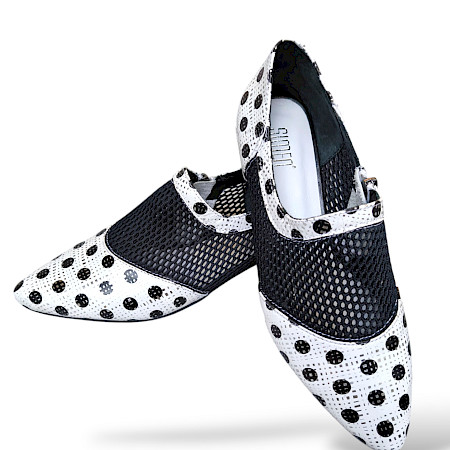 Simen 7476A, Damen Slipper, Slipper mit Reißverschluss, Dalmatiner Optik Schuhe, Weiß Schwarz Slipper, Modische Slipper Damen, Bequeme Slipper Damen, Stylische Damenschuhe, Trendige Slipper,... Simen 7476A, Damen Slipper, Slipper mit Reißverschluss, Dalmatiner Optik Schuhe, Weiß Schwarz Slipper, Modische Slipper Damen, Bequeme Slipper Damen, Stylische Damenschuhe, Trendige Slipper,...