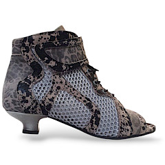 Simen 7592A, Simen Sommer Stiefelette, Damen Stiefelette braun, Reptil-Print Schuhe, luftige Stiefelette Damen, Leder Stiefelette Sommer, atmungsaktive Stiefelette, bequeme Damenstiefelette, Schnürstiefelette mit Klettverschluss, modische Stiefelette Sommer, elegante Sommer Schuhe Damen, komfortable Stiefelette für warme Tage, leichte Stiefelette mit Mesh, stylische Stiefelette braun, Simen Schuhe Damen, trendige Stiefelette 2025, rückenschonende Absatzhöhe, hochwertige Lederschuhe Damen, vielseitige Stiefelette für den Sommer