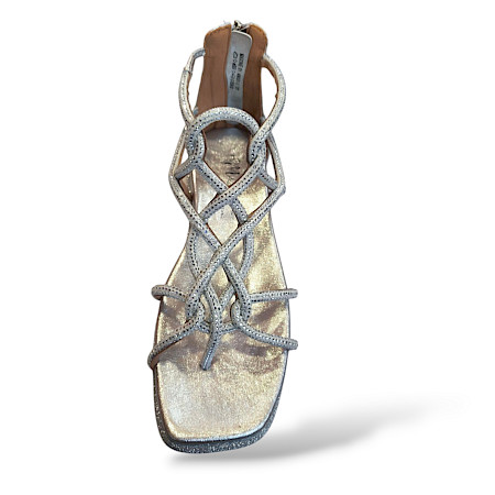 Laura Vita Maxine 01, Laura Vita Sandalette Silber, glitzer Sandalette Damen, silberne Sandalen Leder, Damensandalette mit Glitzer, elegante Sandalen Damen, bequeme Glitzer-Sandale, Sommerschuhe... Laura Vita Maxine 01, Laura Vita Sandalette Silber, glitzer Sandalette Damen, silberne Sandalen Leder, Damensandalette mit Glitzer, elegante Sandalen Damen, bequeme Glitzer-Sandale, Sommerschuhe...