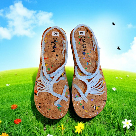 Capana Sandalen – Sommerfeeling für deine Füße Du willst auffallen, ohne es zu versuchen? Dann sind die Capana Sandalen genau das, was dir noch gefehlt hat. Handgefertigt, farbenfroh und... Capana Sandalen – Sommerfeeling für deine Füße Du willst auffallen, ohne es zu versuchen? Dann sind die Capana Sandalen genau das, was dir noch gefehlt hat. Handgefertigt, farbenfroh und...