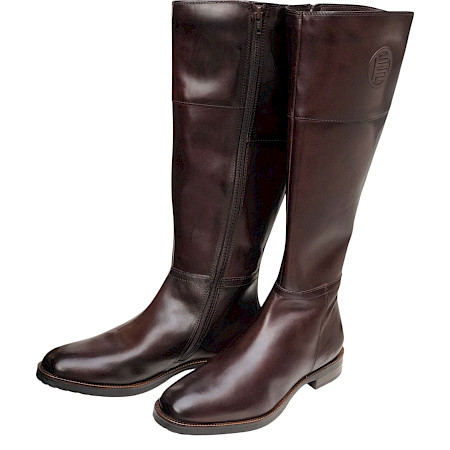 Erlebe den TT Bagatt AUD32 in edlem Dunkelbraun – ein hochwertiger Leder-Stiefel mit Stil und Komfort! Erlebe den TT Bagatt AUD32 in edlem Dunkelbraun – ein hochwertiger Leder-Stiefel mit Stil und Komfort!