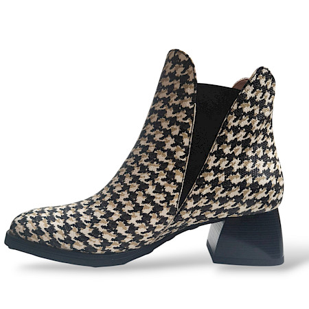 Hispanitas Marsell Damen Boot, Leder Chelsea Boots Damen Hahnentritt, Stiefelette mit 3,5 cm Absatz, schwarze weiße Chelsea Boot Leder, bequeme Damenboots, Kassedy Damen Schuhe online kaufen Hispanitas Marsell Damen Boot, Leder Chelsea Boots Damen Hahnentritt, Stiefelette mit 3,5 cm Absatz, schwarze weiße Chelsea Boot Leder, bequeme Damenboots, Kassedy Damen Schuhe online kaufen