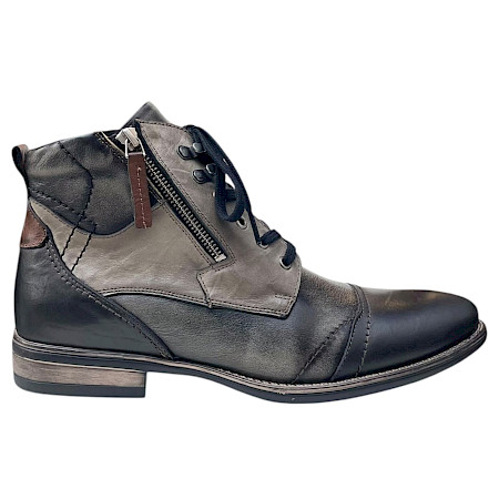 Krisbut 6897-1 Herren-Boot in Schwarz und Grau aus echtem Leder mit Schnürung und Reißverschluss, breiter komfortabler Passform und niedrigem Absatz – bequemer Herren-Lederboot bei kassedy.de. Krisbut 6897-1 Herren-Boot in Schwarz und Grau aus echtem Leder mit Schnürung und Reißverschluss, breiter komfortabler Passform und niedrigem Absatz – bequemer Herren-Lederboot bei kassedy.de.