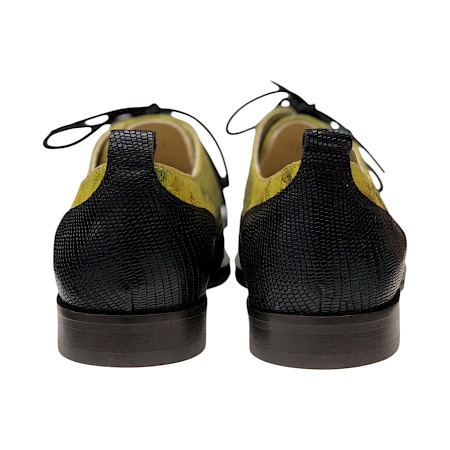 Handgefertigter Prophecy Herren-Business-Schuh aus chromfrei gegerbtem Allergie-Leder. Auffällige gelb-grüne Struktur, hochwertige Verarbeitung aus Portugal und optimaler Tragekomfort. Perfekt für... Handgefertigter Prophecy Herren-Business-Schuh aus chromfrei gegerbtem Allergie-Leder. Auffällige gelb-grüne Struktur, hochwertige Verarbeitung aus Portugal und optimaler Tragekomfort. Perfekt für...