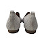 ? Remonte D0K15-60 Damen Slipper in cotton/muschel Der Remonte D0K15-60 Slipper in cotton/muschel ist der ideale Begleiter für alle, die es bequem und gleichzeitig stilvoll mögen ?☀️ Das Obermaterial aus Baumwolle sorgt für ein besonders leichtes und luftiges Tragegefühl, perfekt für warme Tage. Durch die stretchige Verarbeitung passt sich der Schuh optimal an den Fuß an und bietet hohen Komfort bei jedem Schritt ? Die Lederinnensohle unterstützt zusätzlich ein angenehmes Fußklima und erhöht den Tragekomfort spürbar ? Optisch überzeugt der Slipper mit seiner feinen, strukturierten Oberfläche, die ihm eine elegante und zugleich moderne Note verleiht. Die schlichte Farbgebung in „muschel“ macht ihn vielseitig kombinierbar – ob casual oder etwas schicker ? Dank der bequemen Slip-On-Form lässt sich der Schuh schnell an- und ausziehen – ideal für den Alltag ? ? Bei kassedy.de kann man diesen Schuh käuflich erwerben.