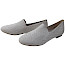 ? Remonte D0K15-60 Damen Slipper in cotton/muschel Der Remonte D0K15-60 Slipper in cotton/muschel ist der ideale Begleiter für alle, die es bequem und gleichzeitig stilvoll mögen ?☀️ Das Obermaterial aus Baumwolle sorgt für ein besonders leichtes und luftiges Tragegefühl, perfekt für warme Tage. Durch die stretchige Verarbeitung passt sich der Schuh optimal an den Fuß an und bietet hohen Komfort bei jedem Schritt ? Die Lederinnensohle unterstützt zusätzlich ein angenehmes Fußklima und erhöht den Tragekomfort spürbar ? Optisch überzeugt der Slipper mit seiner feinen, strukturierten Oberfläche, die ihm eine elegante und zugleich moderne Note verleiht. Die schlichte Farbgebung in „muschel“ macht ihn vielseitig kombinierbar – ob casual oder etwas schicker ? Dank der bequemen Slip-On-Form lässt sich der Schuh schnell an- und ausziehen – ideal für den Alltag ? ? Bei kassedy.de kann man diesen Schuh käuflich erwerben.