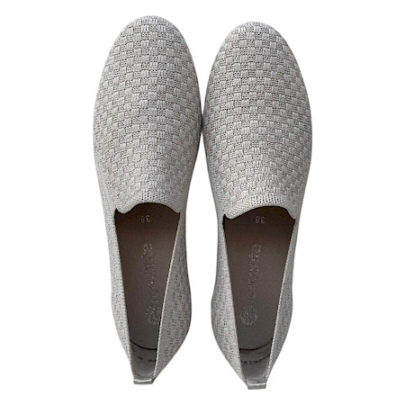 ? Remonte D0K15-60 Damen Slipper in cotton/muschel Der Remonte D0K15-60 Slipper in cotton/muschel ist der ideale Begleiter für alle, die es bequem und gleichzeitig stilvoll mögen ?☀️ Das... ? Remonte D0K15-60 Damen Slipper in cotton/muschel Der Remonte D0K15-60 Slipper in cotton/muschel ist der ideale Begleiter für alle, die es bequem und gleichzeitig stilvoll mögen ?☀️ Das...