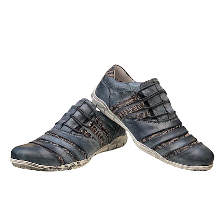 Kristofer 215, Slipper blau Leder, Leder Slipper Damen Herren, Schuhe online kaufen, bequeme Slipper, ultraleichte Lederschuhe, Slipper mit Schrift, moderne Lederschuhe, kassedy Schuhe. Kristofer 215, Slipper blau Leder, Leder Slipper Damen Herren, Schuhe online kaufen, bequeme Slipper, ultraleichte Lederschuhe, Slipper mit Schrift, moderne Lederschuhe, kassedy Schuhe.