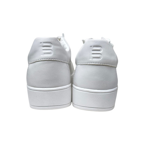 TT.BAGATT AR9 Sneaker White/Gold 62f – eleganter Damen-Sneaker in Weiß mit goldenen Details, Gummizug-Schnürung und herausnehmbarer Einlegesohle | Weich, bequem und exklusiv bei kassedy.de. ?✨ TT.BAGATT AR9 Sneaker White/Gold 62f – eleganter Damen-Sneaker in Weiß mit goldenen Details, Gummizug-Schnürung und herausnehmbarer Einlegesohle | Weich, bequem und exklusiv bei kassedy.de. ?✨