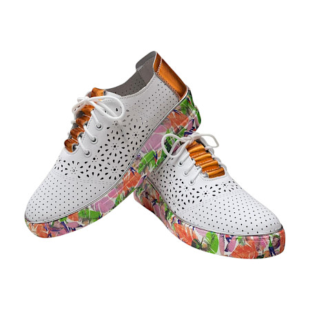 Weißer Leder-Schnürschuh mit Lochmuster, floraler Sohle und Metallic-Details, ultraleicht mit Keilabsatz – Damen-Sneaker bei kassedy.de ??✨ Weißer Leder-Schnürschuh mit Lochmuster, floraler Sohle und Metallic-Details, ultraleicht mit Keilabsatz – Damen-Sneaker bei kassedy.de ??✨