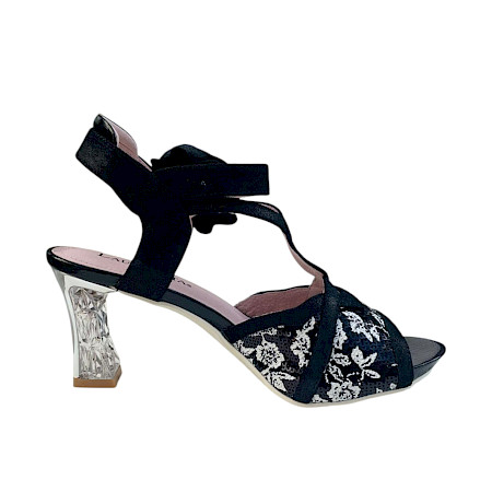 Laura Vita Nino 13 Damen Sandalette in Schwarz mit 6 cm Absatz, Plateau vorne, Ledersohle, Obermaterial aus Leder und Stoff, elegante High Heel Sandale mit Klettverschluss und dekorativem Design Laura Vita Nino 13 Damen Sandalette in Schwarz mit 6 cm Absatz, Plateau vorne, Ledersohle, Obermaterial aus Leder und Stoff, elegante High Heel Sandale mit Klettverschluss und dekorativem Design