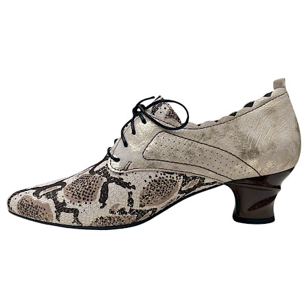 Beige-goldener Schnürschuh aus Leder mit Absatz und spitzer Form – eleganter Damen-Schuh bei kassedy.de ?✨ Beige-goldener Schnürschuh aus Leder mit Absatz und spitzer Form – eleganter Damen-Schuh bei kassedy.de ?✨