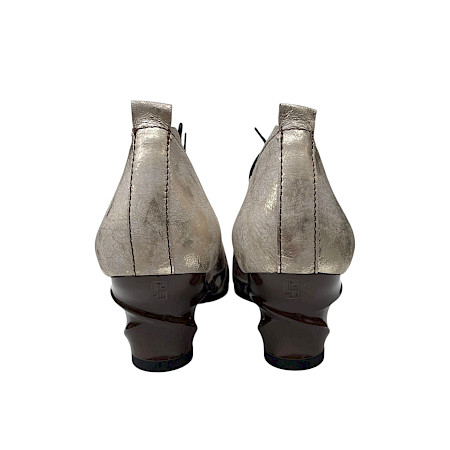 Beige-goldener Schnürschuh aus Leder mit Absatz und spitzer Form – eleganter Damen-Schuh bei kassedy.de ?✨ Beige-goldener Schnürschuh aus Leder mit Absatz und spitzer Form – eleganter Damen-Schuh bei kassedy.de ?✨