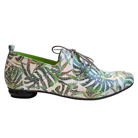 Eleganter Simen Damen Schnürschuh 7507A aus Vollleder in Weiß und Grün mit tropischem Blattmuster, klassischer Schnürung und modernem Design – ein stilvoller und auffälliger Halbschuh für... Eleganter Simen Damen Schnürschuh 7507A aus Vollleder in Weiß und Grün mit tropischem Blattmuster, klassischer Schnürung und modernem Design – ein stilvoller und auffälliger Halbschuh für...