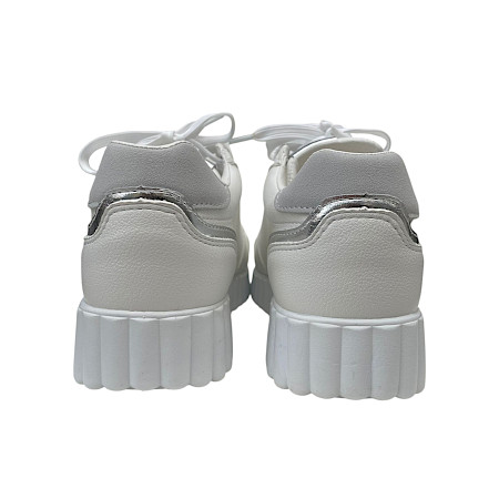 TT Bagatt AI6 Damen Sneaker white silver mit Reißverschluss, hochwertiges Imitatleder, austauschbare Innensohle, leichter weißer Freizeitschuh TT Bagatt AI6 Damen Sneaker white silver mit Reißverschluss, hochwertiges Imitatleder, austauschbare Innensohle, leichter weißer Freizeitschuh