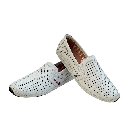 Pikolinos 09Z Herren Slipper in Weiß aus weichem Leder, perforiertes atmungsaktives Design, bequemer leichter Lederschuh mit herausnehmbarer Einlegesohle, sommerlicher Herren Slipper in Weiß Pikolinos 09Z Herren Slipper in Weiß aus weichem Leder, perforiertes atmungsaktives Design, bequemer leichter Lederschuh mit herausnehmbarer Einlegesohle, sommerlicher Herren Slipper in Weiß