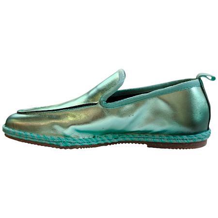 Eleganter Shirakawa 16130-1 Espadrilles Slipper aus grünem Metallic-Vollleder mit minimalistischer Form und geflochtenem Espadrilles-Sohlenrand – ein besonders weicher und stilvoller Sommerschuh.... Eleganter Shirakawa 16130-1 Espadrilles Slipper aus grünem Metallic-Vollleder mit minimalistischer Form und geflochtenem Espadrilles-Sohlenrand – ein besonders weicher und stilvoller Sommerschuh....