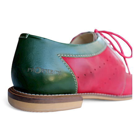 Businessschuh in grün-rot-braun aus Leder, Made in Portugal, mit Schnürung – exklusiver Herren-Schuh bei kassedy.de ??✨ Businessschuh in grün-rot-braun aus Leder, Made in Portugal, mit Schnürung – exklusiver Herren-Schuh bei kassedy.de ??✨