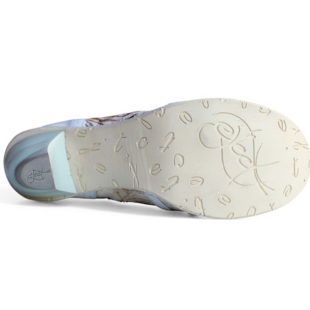 Gemusterte Damen-Stiefelette in Dreamwhite mit Lederkappe, 3,5 cm Absatz, Made in Portugal, chromfrei gegerbt – exklusiv bei kassedy.de ??✨ Gemusterte Damen-Stiefelette in Dreamwhite mit Lederkappe, 3,5 cm Absatz, Made in Portugal, chromfrei gegerbt – exklusiv bei kassedy.de ??✨