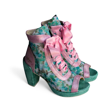 Bunte Stiefelette, vorne offen, in Petrol und Pink mit Absatz, Leder innen und außen – einzigartige Damen-Stiefelette bei kassedy.de ??✨ Bunte Stiefelette, vorne offen, in Petrol und Pink mit Absatz, Leder innen und außen – einzigartige Damen-Stiefelette bei kassedy.de ??✨