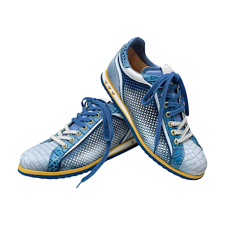 Hellblauer Sneaker in Reptiloptik aus Kalbsleder, Made in Italien, mit Schnürung – hochwertiger Damen-Sneaker bei kassedy.de ??✨ Hellblauer Sneaker in Reptiloptik aus Kalbsleder, Made in Italien, mit Schnürung – hochwertiger Damen-Sneaker bei kassedy.de ??✨