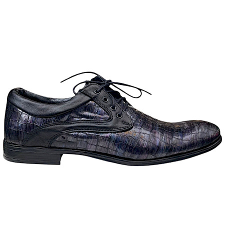 Eleganter Schnürschuh in lila-schwarzer Reptiloptik mit glänzender Oberfläche, klassischer Form und feinen Schnürdetails. Eleganter Schnürschuh in lila-schwarzer Reptiloptik mit glänzender Oberfläche, klassischer Form und feinen Schnürdetails.