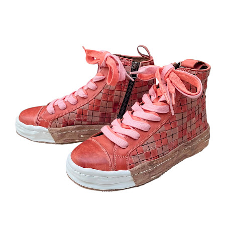 Rebecca White Rechest Schnürer Damen Sneaker-Boot in Orange-Apricot-Rosé aus hochwertigem, butterweichem Nappaleder. Mit geflochtenen Lederdetails, seitlichem Reißverschluss, Schnürung,... Rebecca White Rechest Schnürer Damen Sneaker-Boot in Orange-Apricot-Rosé aus hochwertigem, butterweichem Nappaleder. Mit geflochtenen Lederdetails, seitlichem Reißverschluss, Schnürung,...