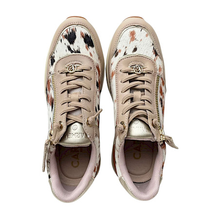 Carmela 164360 Damen-Sneaker in Beige aus Leder mit braunen und schwarzen Fell-Optik-Details, goldfarbenem Reißverschluss und heller Plateausohle. Bequemer Leder-Sneaker mit Schnürung, seitlichem... Carmela 164360 Damen-Sneaker in Beige aus Leder mit braunen und schwarzen Fell-Optik-Details, goldfarbenem Reißverschluss und heller Plateausohle. Bequemer Leder-Sneaker mit Schnürung, seitlichem...