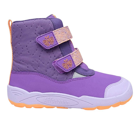 Affenzahn Winterstiefel Vegan Blizzy Schmetterling in Lila und Purple mit kuscheligem Warmfutter, wasserdichter AffenTex-Membran, extra hohem Schaft, zwei Klettverschlüssen mit Schmetterlingsmotiv... Affenzahn Winterstiefel Vegan Blizzy Schmetterling in Lila und Purple mit kuscheligem Warmfutter, wasserdichter AffenTex-Membran, extra hohem Schaft, zwei Klettverschlüssen mit Schmetterlingsmotiv...