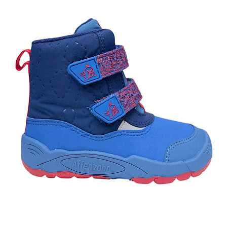 Affenzahn Winterstiefel Vegan Blizzy Wal in Blau und Dunkelblau mit roten Akzenten, kuscheligem Warmfutter, wasserdichter AffenTex-Membran, zwei Klettverschlüssen mit Walmotiv und griffiger... Affenzahn Winterstiefel Vegan Blizzy Wal in Blau und Dunkelblau mit roten Akzenten, kuscheligem Warmfutter, wasserdichter AffenTex-Membran, zwei Klettverschlüssen mit Walmotiv und griffiger...