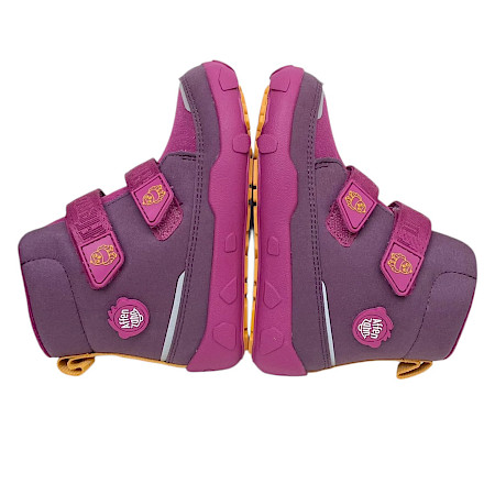 Affenzahn Winterstiefel Vegan Comfy Vogel in Berry und Pink mit weichem Warmfutter aus recyceltem Polyester, wasserdichter und atmungsaktiver AffenTex-Membran, zwei Klettverschlüssen mit Vogelmotiv,... Affenzahn Winterstiefel Vegan Comfy Vogel in Berry und Pink mit weichem Warmfutter aus recyceltem Polyester, wasserdichter und atmungsaktiver AffenTex-Membran, zwei Klettverschlüssen mit Vogelmotiv,...