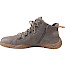 Josef Seibel Wallace 03 Herren-Boot in Asphalt aus echtem grau-braunem Leder mit zweifarbiger Schnürung, Metallhaken, seitlichem Reißverschluss und flexibler brauner Profilsohle – sportlicher Herren-Lederboot in normaler Passform bis Größe 48 bei kassedy.de.