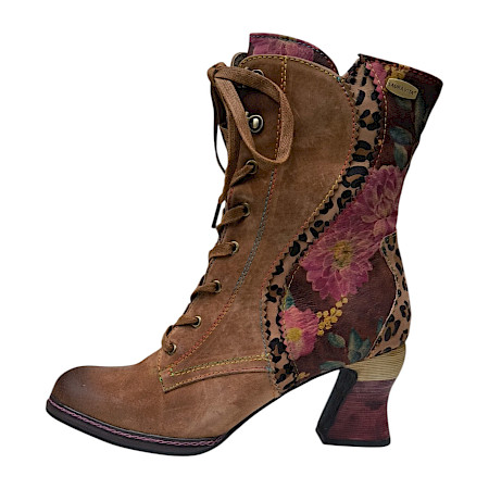 Laura Vita Eleao 42 Damen-Boot in Sable und Cognac mit floralem Muster, Leoparden-Details, Schnürung, seitlichem Reißverschluss und femininem Blockabsatz – außergewöhnlicher Laura Vita... Laura Vita Eleao 42 Damen-Boot in Sable und Cognac mit floralem Muster, Leoparden-Details, Schnürung, seitlichem Reißverschluss und femininem Blockabsatz – außergewöhnlicher Laura Vita...