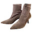 NeroGiardini I514483DE Damen-Stiefelette in Braun/Beige aus Veloursleder mit elastischem Schaft, spitzer Vorderpartie und ca. 6,5 cm Absatz – elegante braune NeroGiardini Stiefelette bei kassedy.de.