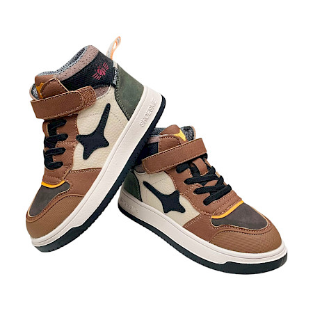 ShoesMe NO25W100-B wasserdichter Kinder-Sneaker in Cognac und Multi mit Stern-Detail, ShoesMe-Tex Waterproof, elastischer Schnürung, Klettverschluss und griffiger Gummisohle – erhältlich bei... ShoesMe NO25W100-B wasserdichter Kinder-Sneaker in Cognac und Multi mit Stern-Detail, ShoesMe-Tex Waterproof, elastischer Schnürung, Klettverschluss und griffiger Gummisohle – erhältlich bei...