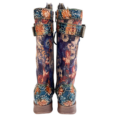 Laura Vita Anitao 21 Damenstiefel in Jeans Blau aus echtem Leder mit floralem Muster, Schnürung, seitlichem Reißverschluss und stabiler Sohle. Laura Vita Anitao 21 Damenstiefel in Jeans Blau aus echtem Leder mit floralem Muster, Schnürung, seitlichem Reißverschluss und stabiler Sohle.