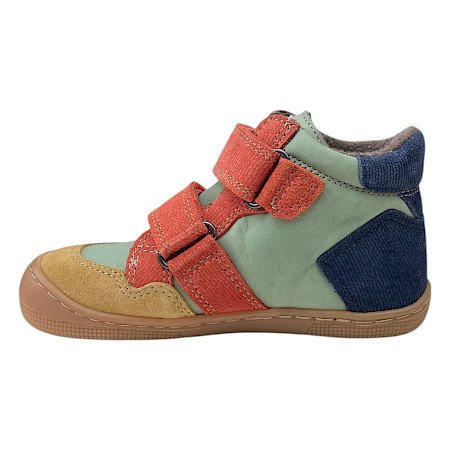 KOEL 07T063.305-360 Kinder-Boot in Olive mit hellblauen und taupefarbenen Details, Nubukleder, wasserdichter Ausstattung, zwei Klettverschlüssen und herausnehmbarer Einlegesohle – Kinderschuh für... KOEL 07T063.305-360 Kinder-Boot in Olive mit hellblauen und taupefarbenen Details, Nubukleder, wasserdichter Ausstattung, zwei Klettverschlüssen und herausnehmbarer Einlegesohle – Kinderschuh für...