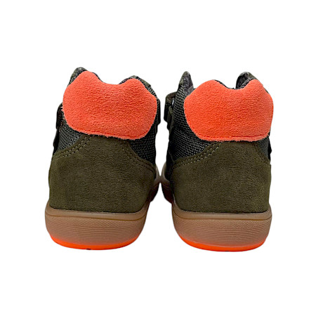 Froddo G2110152-1 OLLIE LUMI TEX Kinder-Übergangsschuh in Olive mit zwei Klettverschlüssen, FroddoTEX-Membran, herausnehmbarer Einlegesohle und flexibler orangefarbener Laufsohle. Froddo G2110152-1 OLLIE LUMI TEX Kinder-Übergangsschuh in Olive mit zwei Klettverschlüssen, FroddoTEX-Membran, herausnehmbarer Einlegesohle und flexibler orangefarbener Laufsohle.
