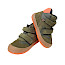 Froddo G2110152-1 OLLIE LUMI TEX Kinder-Übergangsschuh in Olive mit zwei Klettverschlüssen, FroddoTEX-Membran, herausnehmbarer Einlegesohle und flexibler orangefarbener Laufsohle.