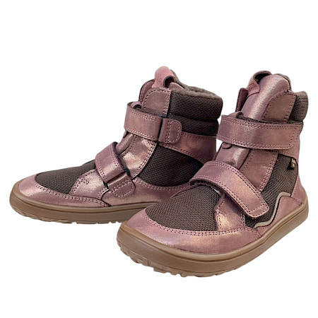 Froddo G3160247-8 Barefoot Kinder-Winterboots in Pink/Gold aus Leder und Textil mit warmem Wollfutter, Froddo TEX-Membran, zwei Klettverschlüssen und flexibler Sohle – erhältlich bei Kassedy.de. Froddo G3160247-8 Barefoot Kinder-Winterboots in Pink/Gold aus Leder und Textil mit warmem Wollfutter, Froddo TEX-Membran, zwei Klettverschlüssen und flexibler Sohle – erhältlich bei Kassedy.de.