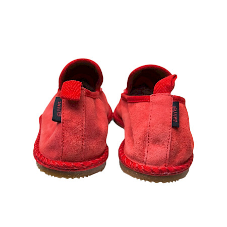 Shirakawa 16130 Slipper in Rot – hochwertiger Damen-Lederslipper aus Echtleder mit bequemer Schlupfform, flexibler Sohle und auffälliger roter Farbgebung | Stilvoller Tragekomfort jetzt bei... Shirakawa 16130 Slipper in Rot – hochwertiger Damen-Lederslipper aus Echtleder mit bequemer Schlupfform, flexibler Sohle und auffälliger roter Farbgebung | Stilvoller Tragekomfort jetzt bei...