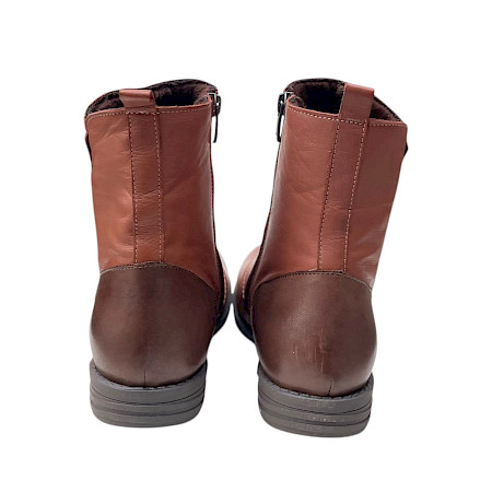 Artiker 59C2604 Damen-Boots in Camel aus echtem, weichem Leder mit gerafftem Schaft, seitlichem Reißverschluss, niedrigem Blockabsatz und komfortabler Weite G – cognacfarbene Leder-Boots bei... Artiker 59C2604 Damen-Boots in Camel aus echtem, weichem Leder mit gerafftem Schaft, seitlichem Reißverschluss, niedrigem Blockabsatz und komfortabler Weite G – cognacfarbene Leder-Boots bei...