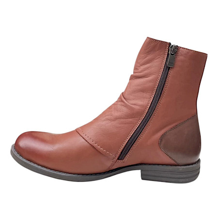 Artiker 59C2604 Damen-Boots in Camel aus echtem, weichem Leder mit gerafftem Schaft, seitlichem Reißverschluss, niedrigem Blockabsatz und komfortabler Weite G – cognacfarbene Leder-Boots bei... Artiker 59C2604 Damen-Boots in Camel aus echtem, weichem Leder mit gerafftem Schaft, seitlichem Reißverschluss, niedrigem Blockabsatz und komfortabler Weite G – cognacfarbene Leder-Boots bei...