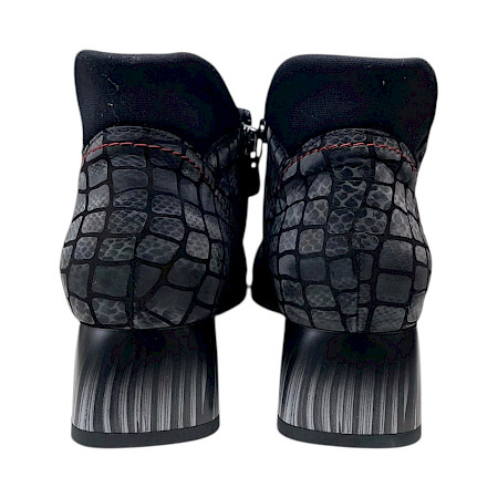 Simen 7013A Damen-Stiefelette in Grau und Schwarz aus echtem Leder mit außergewöhnlicher Struktur, roten Akzenten, Schnürung, Innenreißverschluss, austauschbarer Einlegesohle und komfortablem ca.... Simen 7013A Damen-Stiefelette in Grau und Schwarz aus echtem Leder mit außergewöhnlicher Struktur, roten Akzenten, Schnürung, Innenreißverschluss, austauschbarer Einlegesohle und komfortablem ca....