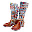 Maciejka 7683-29 Damenstiefel in Cognac aus Echtleder mit bunten Stickereien, seitlichem Reißverschluss, Zierschnalle und kleinem Absatz. Maciejka 7683-29 Damenstiefel in Cognac aus Echtleder mit bunten Stickereien, seitlichem Reißverschluss, Zierschnalle und kleinem Absatz.